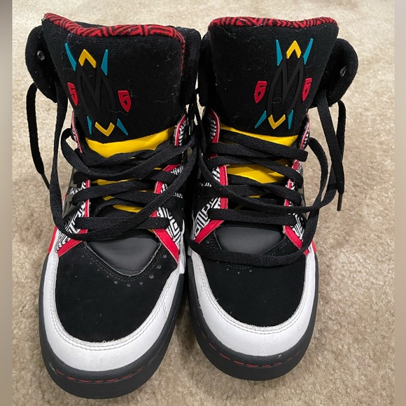 Adidas Dikembe Motumbo BHM high top sneakers - Picture 2 of 10